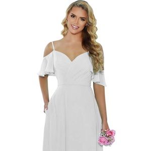 White wedding dress. Size 14 👰🏼‍♀️💒🤵🏻